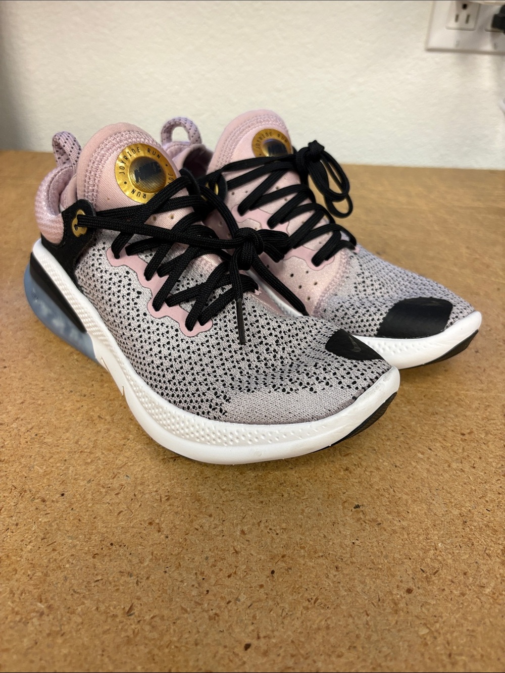 Nike Joyride Run Flyknit Womens 5.5 Plum Chalk Pink AQ2731-500 Running Shoes
